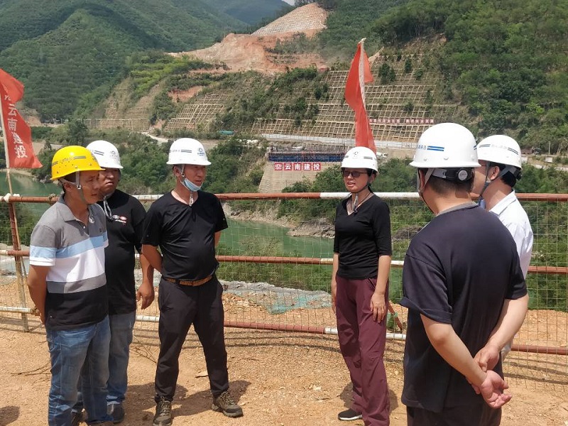 1589771138211716.jpg 4張聯(lián)紅現(xiàn)場指導(dǎo).jpg