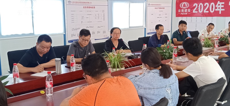 1592991896491376.jpg 座談會(huì)現(xiàn)場.jpg