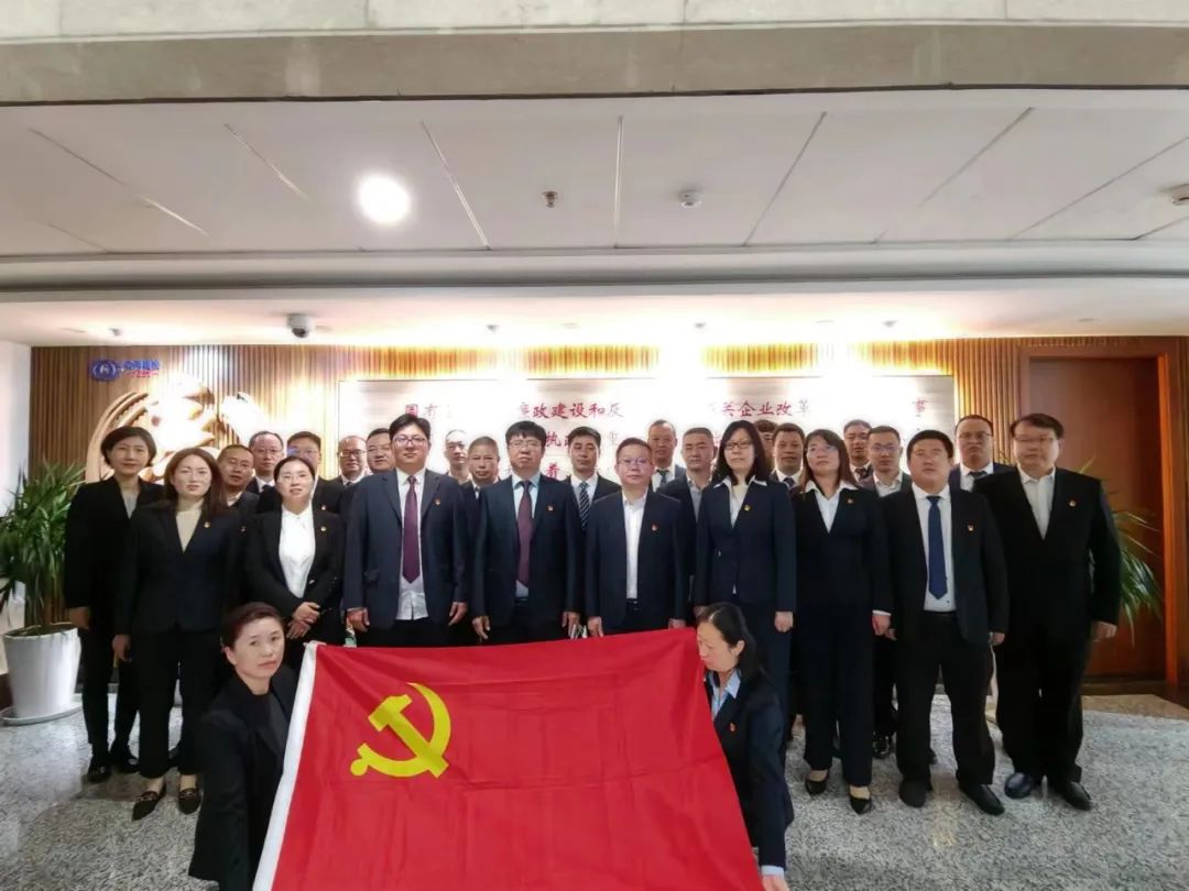 1667178897274915.jpg 2022-10-29公司紀(jì)委組織領(lǐng)導(dǎo)干部參觀集團(tuán)廉潔警示教育基地1.jpg